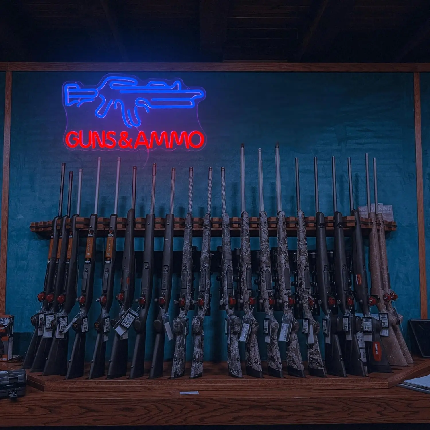 Gun Shop Neon Sign USB Powered - Hunting And Outdoor Stores recensie en prijs